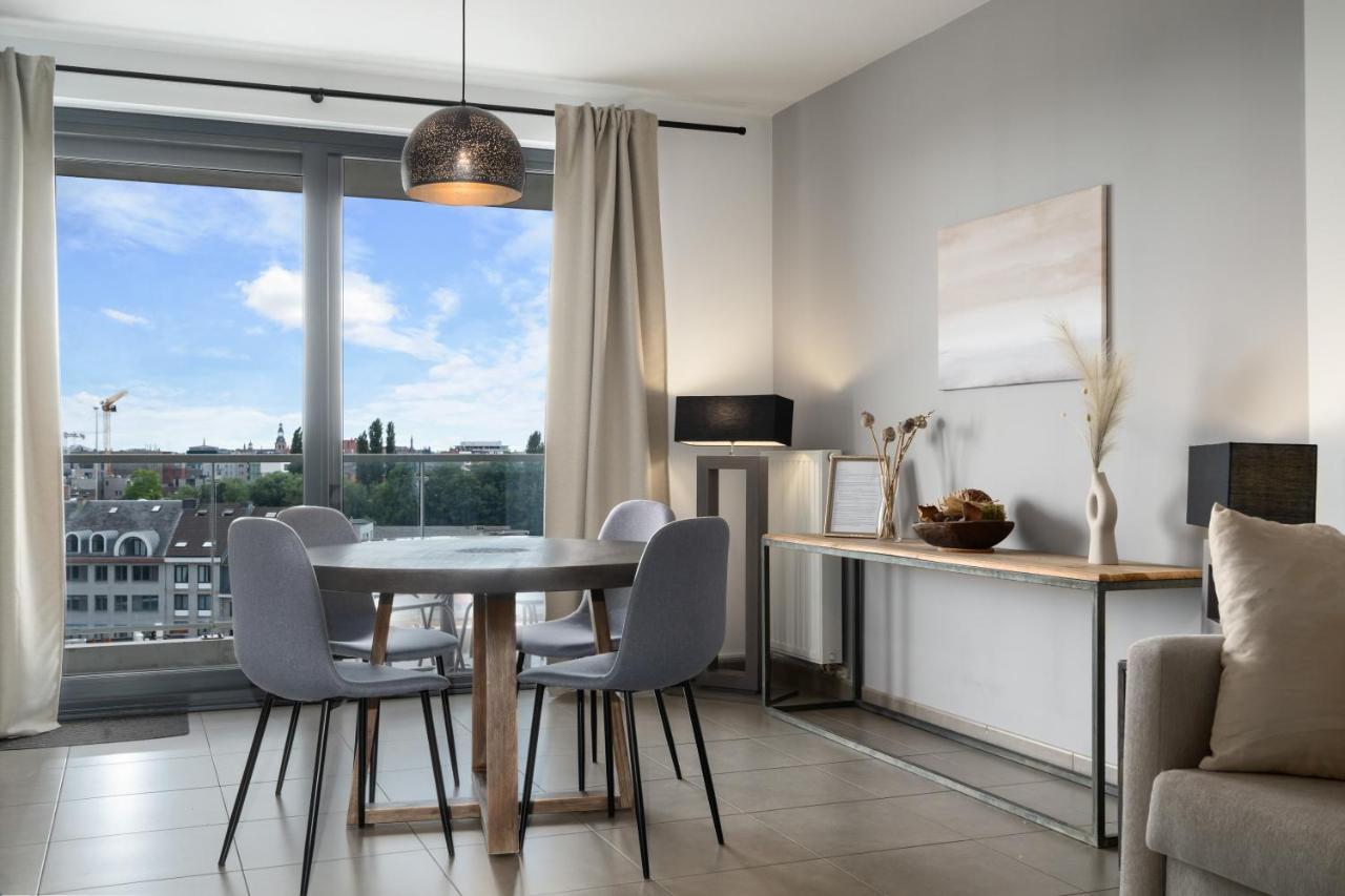 Shs Homes-Luxe Highrise, 2 Bedrooms, Kitchen, Free Parking, Stunning View, Large Tarrasse, Workspace 하셀트 외부 사진